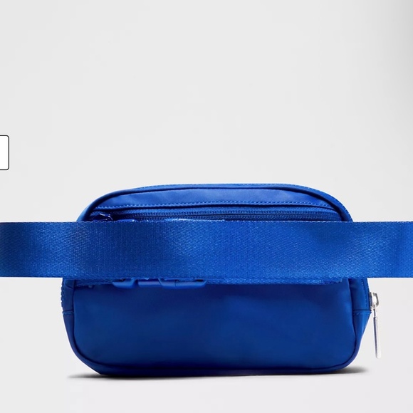 Lululemon Everywhere Belt Bag 1L in Riverside - Picture 7 of 7